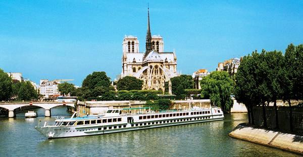 Buques concebidos para navegar por los ríos más bellos de Europa CRUCEROS FRANCIA PARIS RHONE RODANO CATEDRALES DE FRANCIA